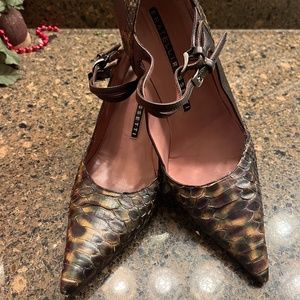 Fratelli Rossetti brown and olive strappy 3 inch pump, size 8